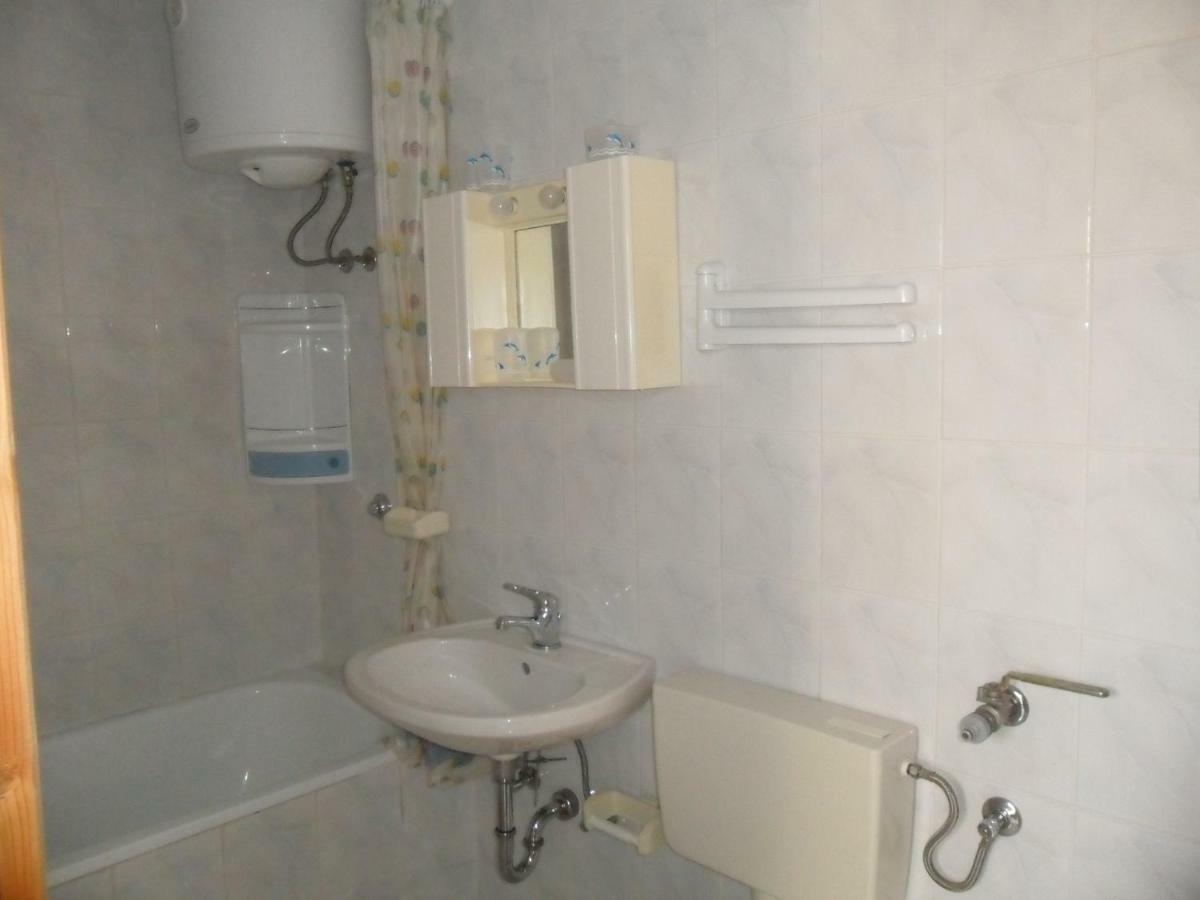 Apartments Simpa ニヴィーチェ エクステリア 写真